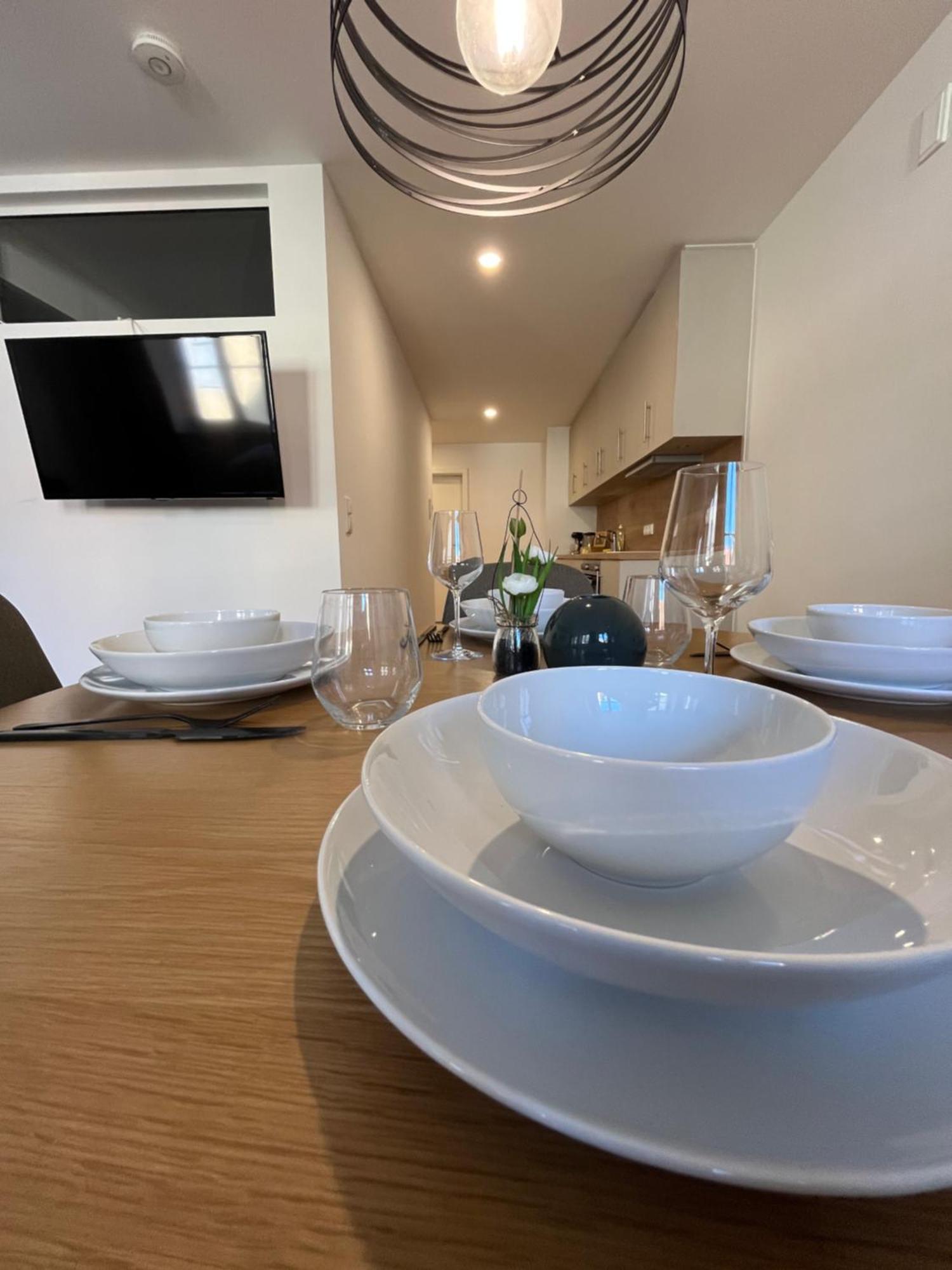 Traumhafte Business & Relax Wohnung Direkt Im Stadtkern Oettingens By Elation Homes Oettingen in Bayern ภายนอก รูปภาพ