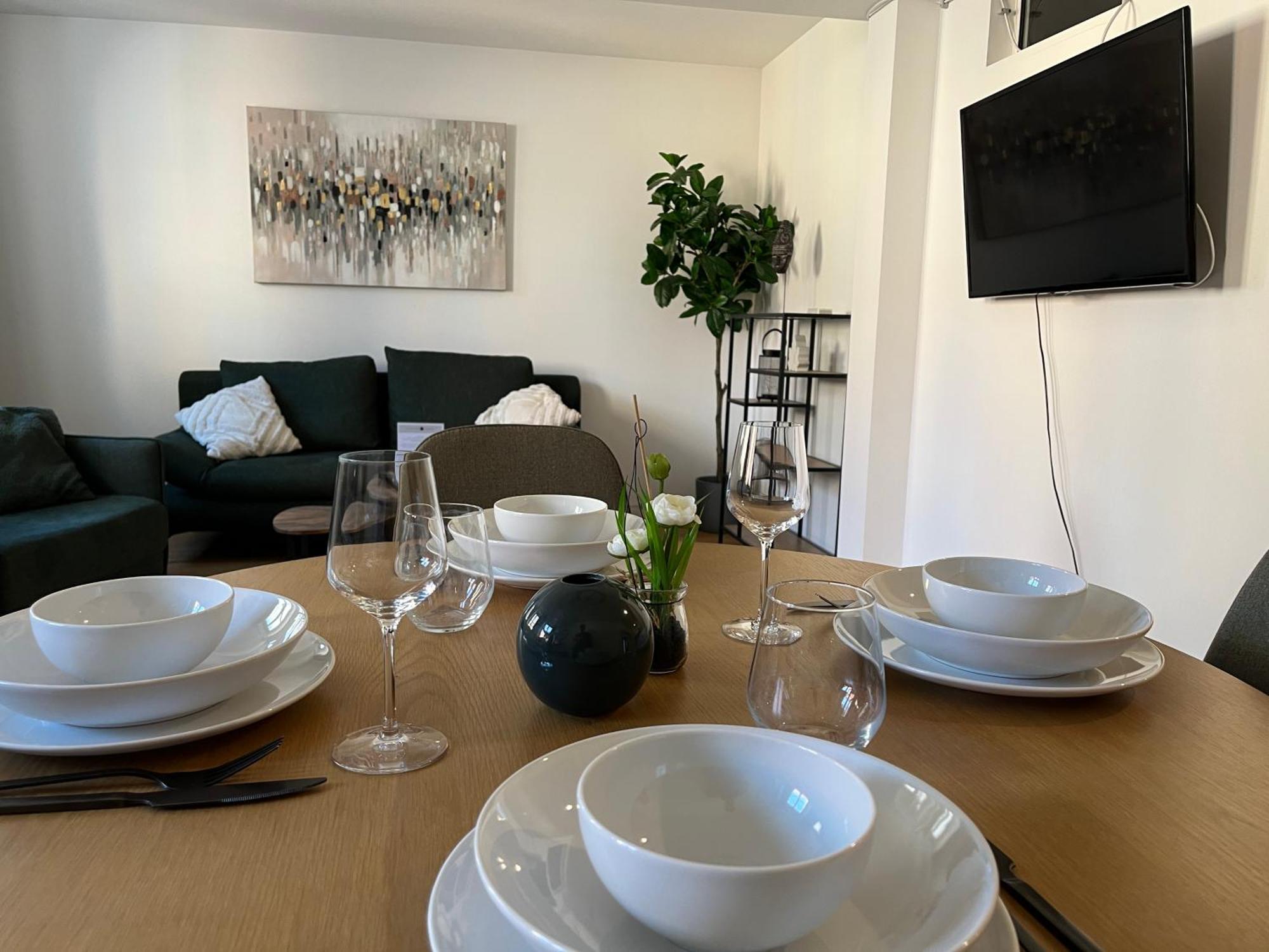Traumhafte Business & Relax Wohnung Direkt Im Stadtkern Oettingens By Elation Homes Oettingen in Bayern ภายนอก รูปภาพ