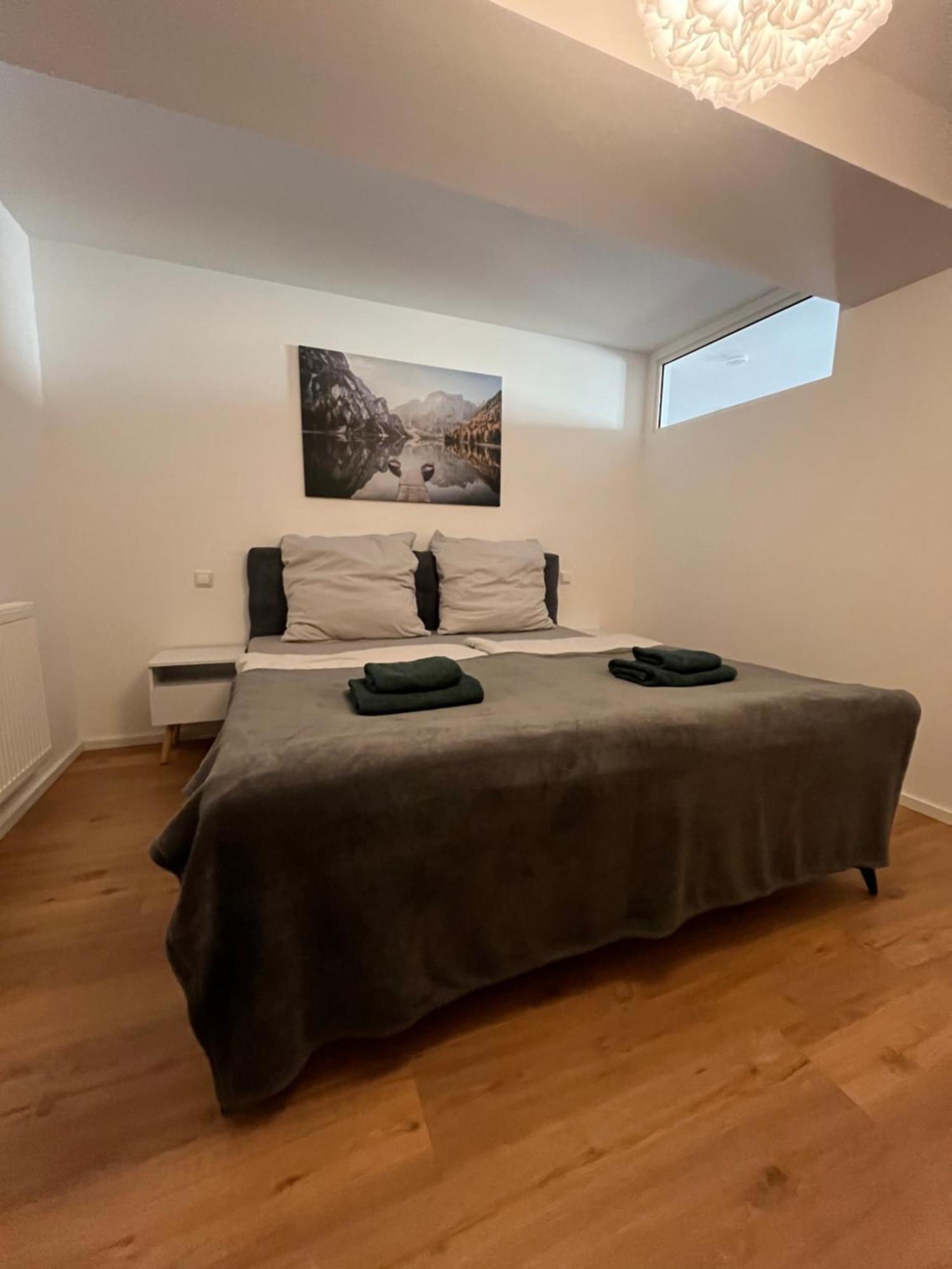 Traumhafte Business & Relax Wohnung Direkt Im Stadtkern Oettingens By Elation Homes Oettingen in Bayern ภายนอก รูปภาพ
